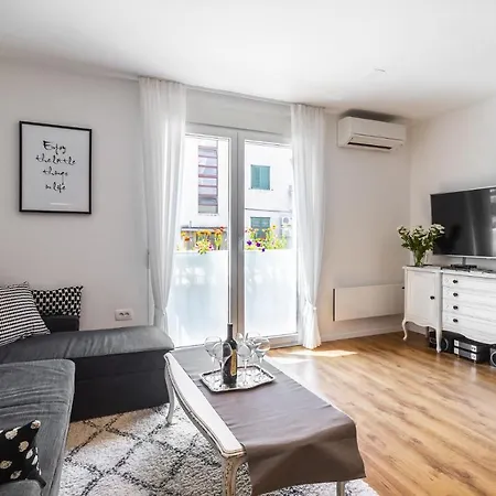 Jelena Apartment