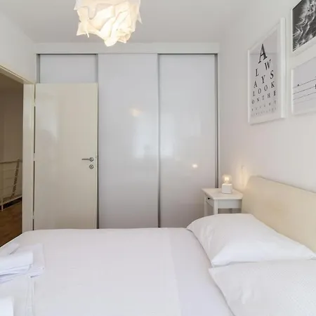 Jelena Apartamento *